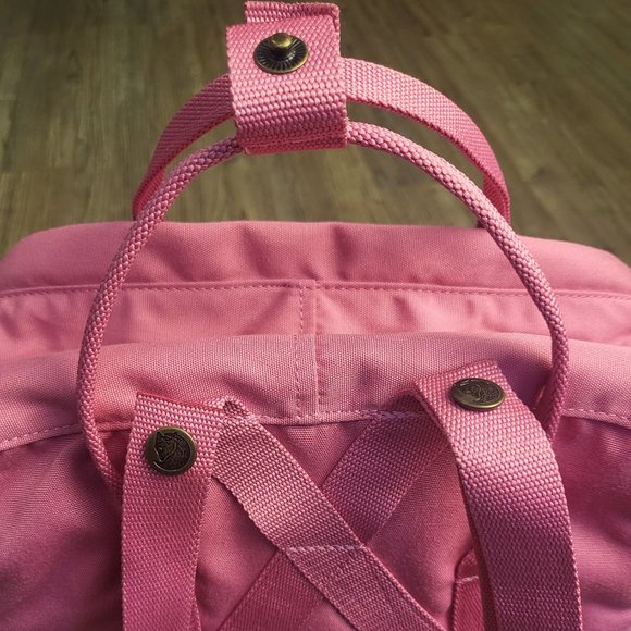 NWT.26.Fjallraven Re-kanken Water Resistant Backpack in Pink Rose women-Girls@24 - Picture 8 of 9